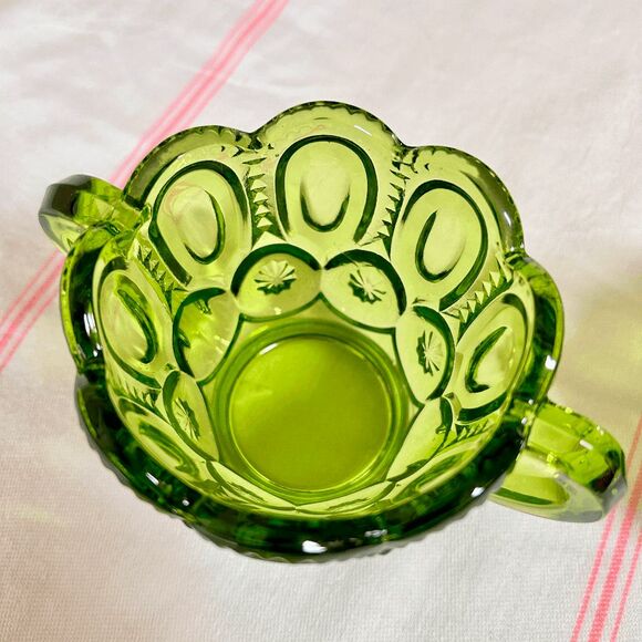 Vintage L.E. Smith Glass Moon and Stars Avocado Green Cream and Sugar Set - Picture 4 of 7